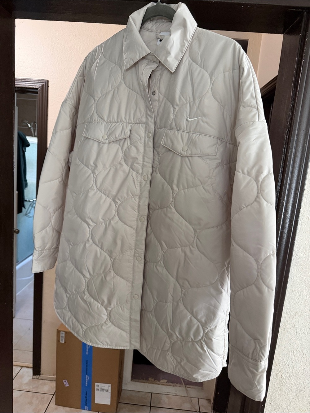 Nike Women's Light Cream Quilted Puffer Shacket